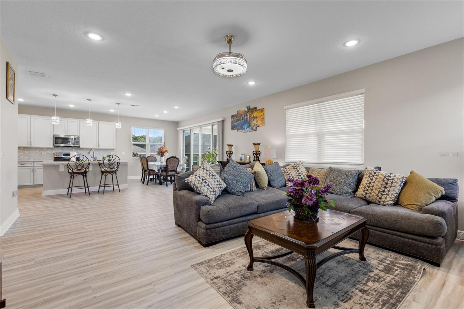 Image 10 of 38 For 31707 Broadwater Avenue