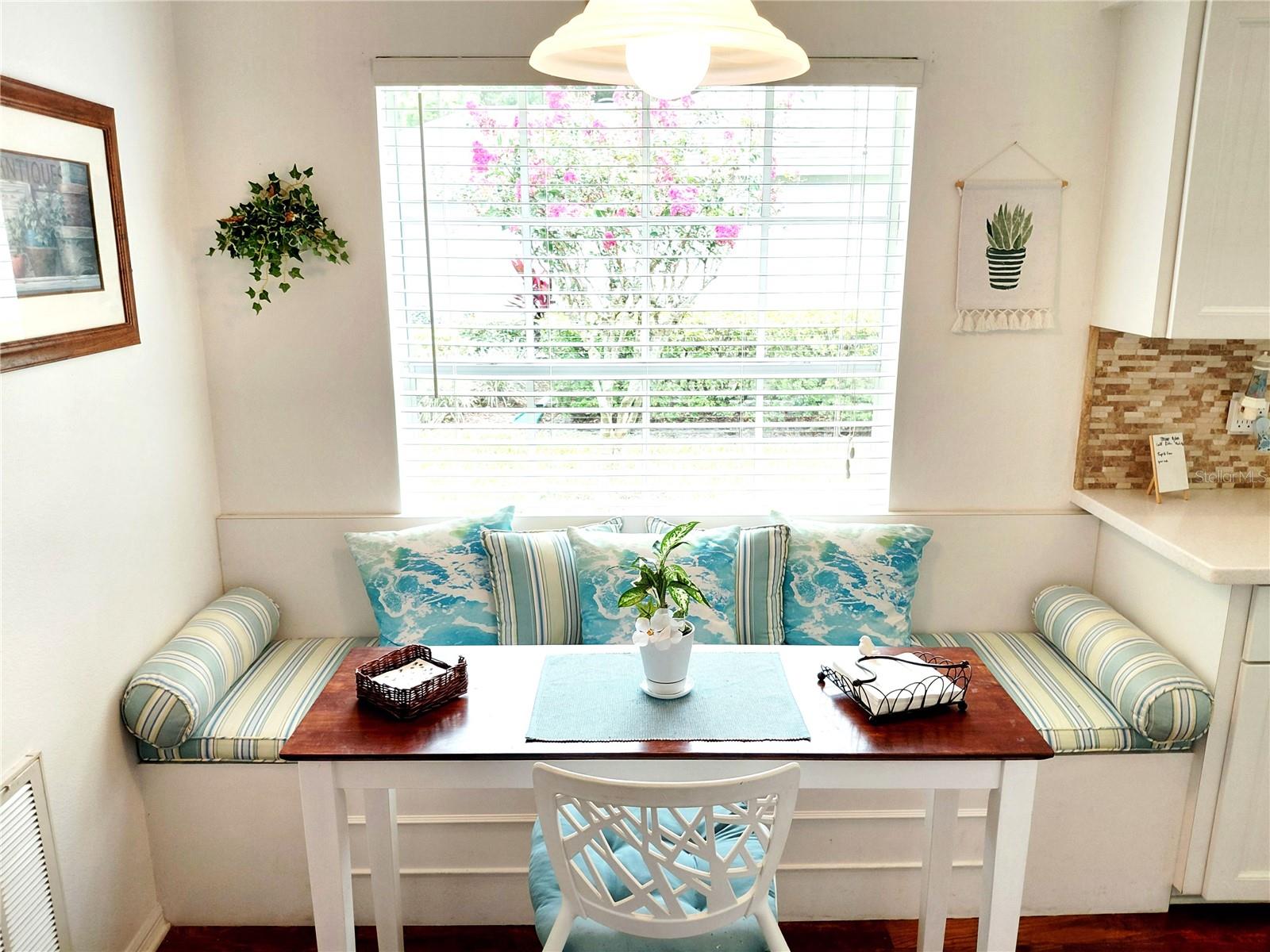 Image 11 of 34 For 401 Baytree Boulevard
