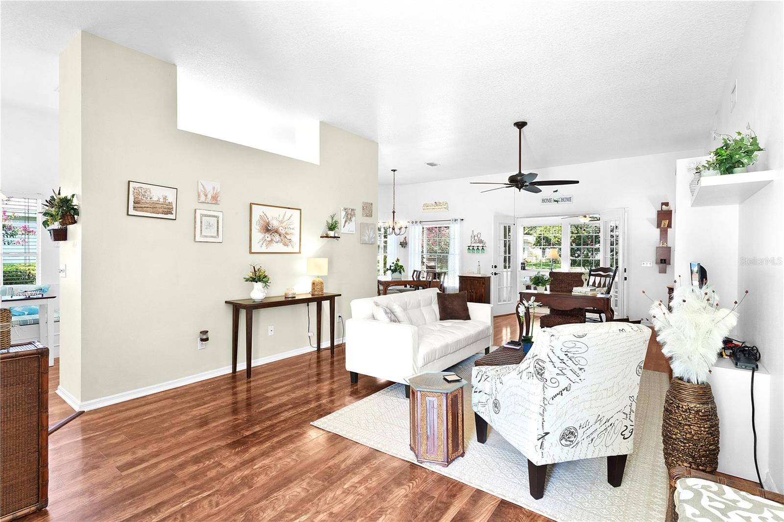 Image 5 of 34 For 401 Baytree Boulevard