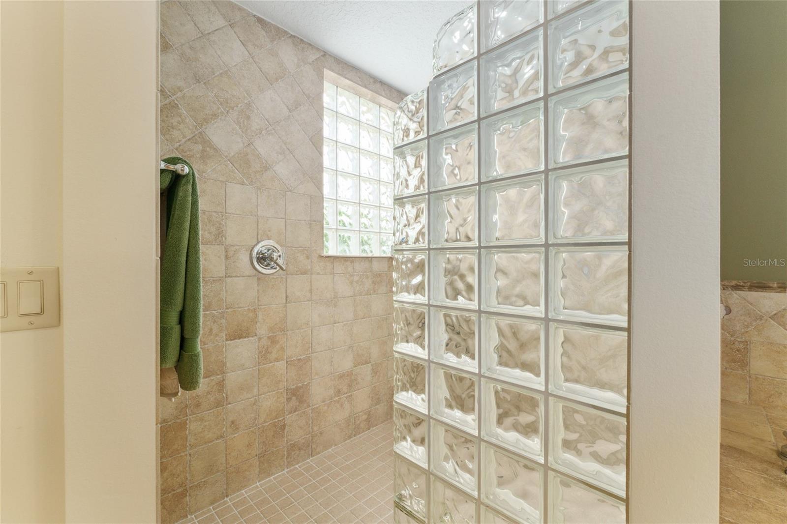 Image 41 of 78 For 1185 Noble Way