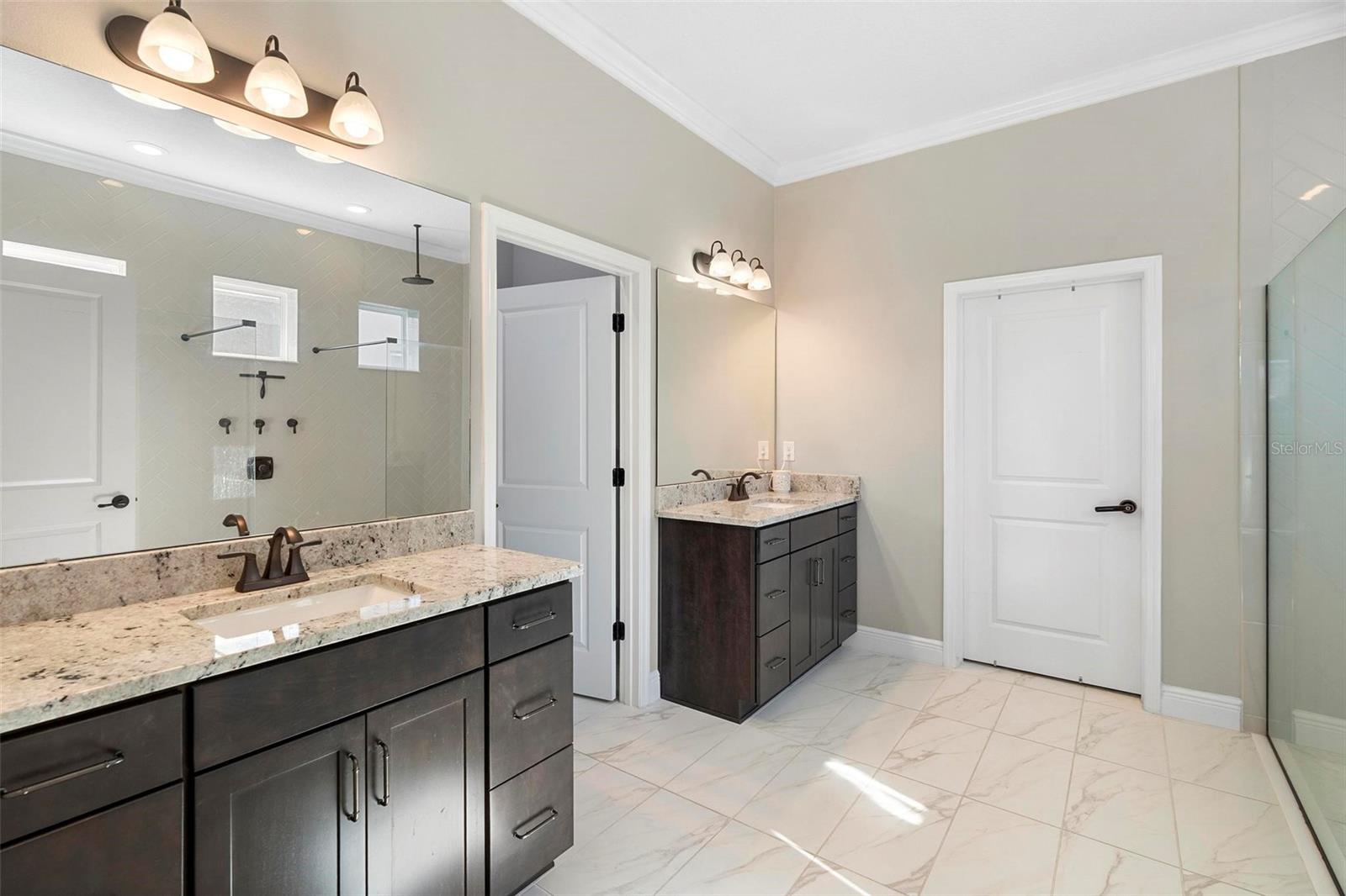 Image 20 of 59 For 10732 Petrillo Way