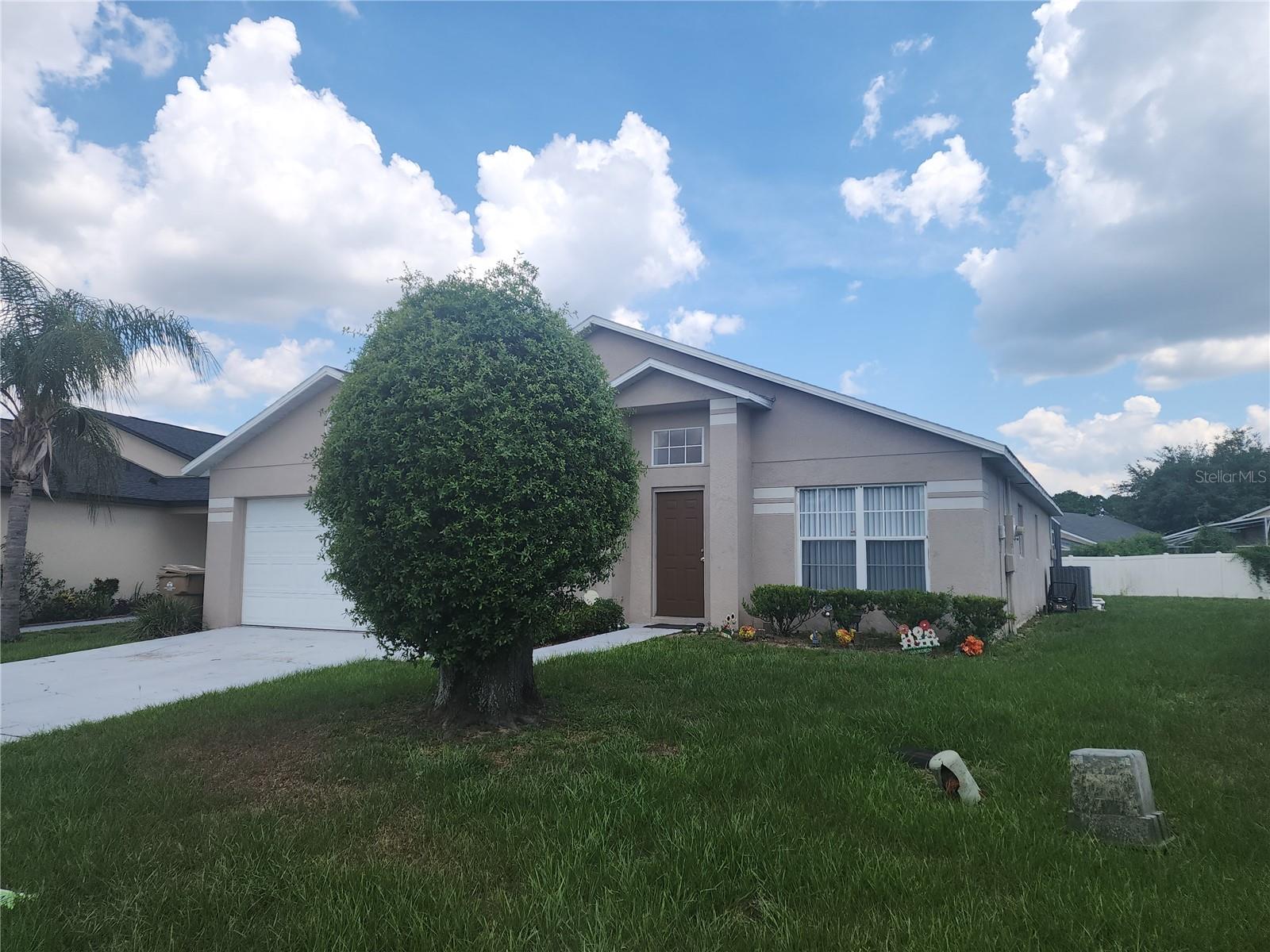 Image 2 of 24 For 17340 Woodcrest Way