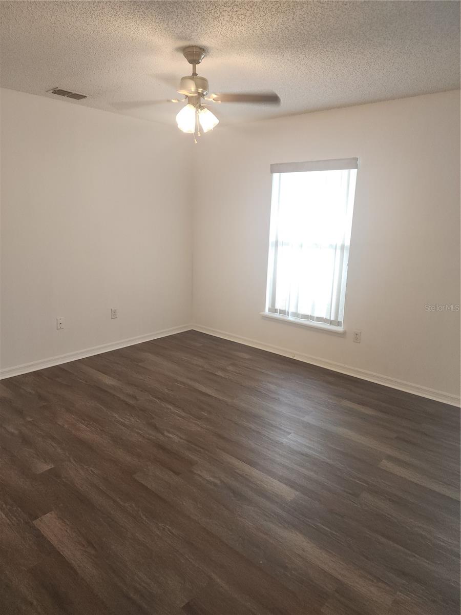Image 20 of 24 For 17340 Woodcrest Way
