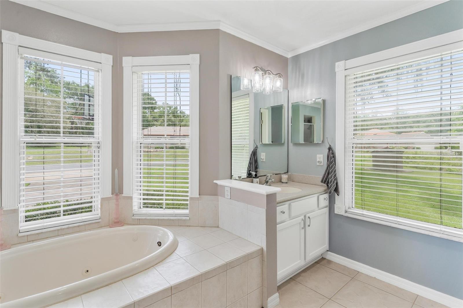 Image 26 of 41 For 1642 Hickory Ridge Drive