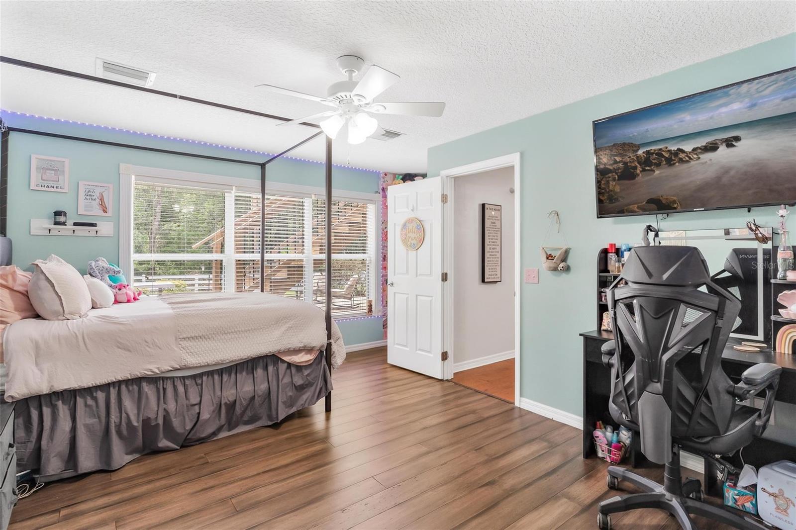 Image 33 of 41 For 1642 Hickory Ridge Drive