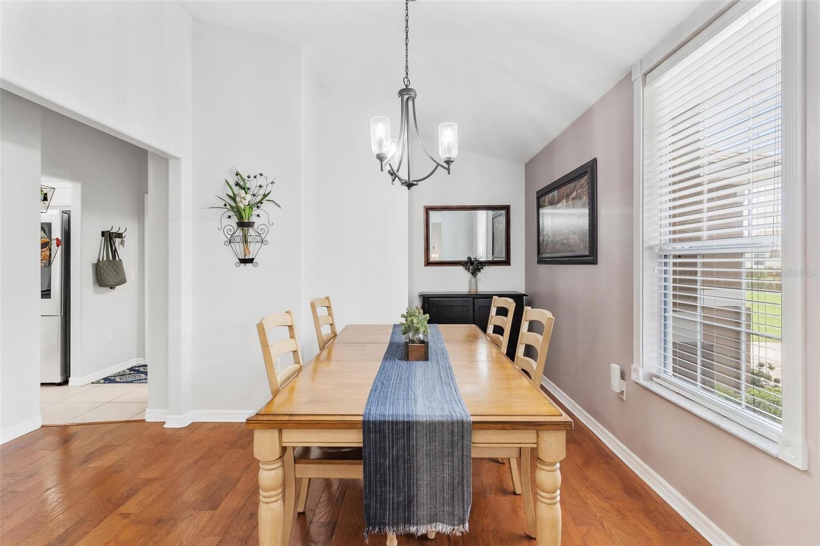 Image 9 of 41 For 1642 Hickory Ridge Drive