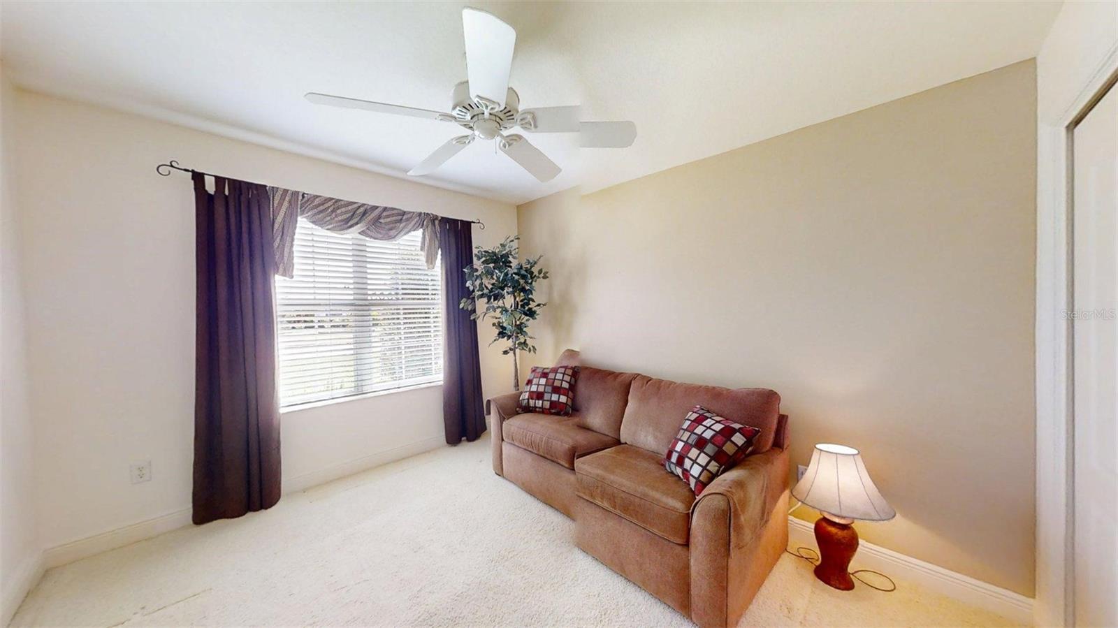 Image 13 of 49 For 665 Surfside Lane