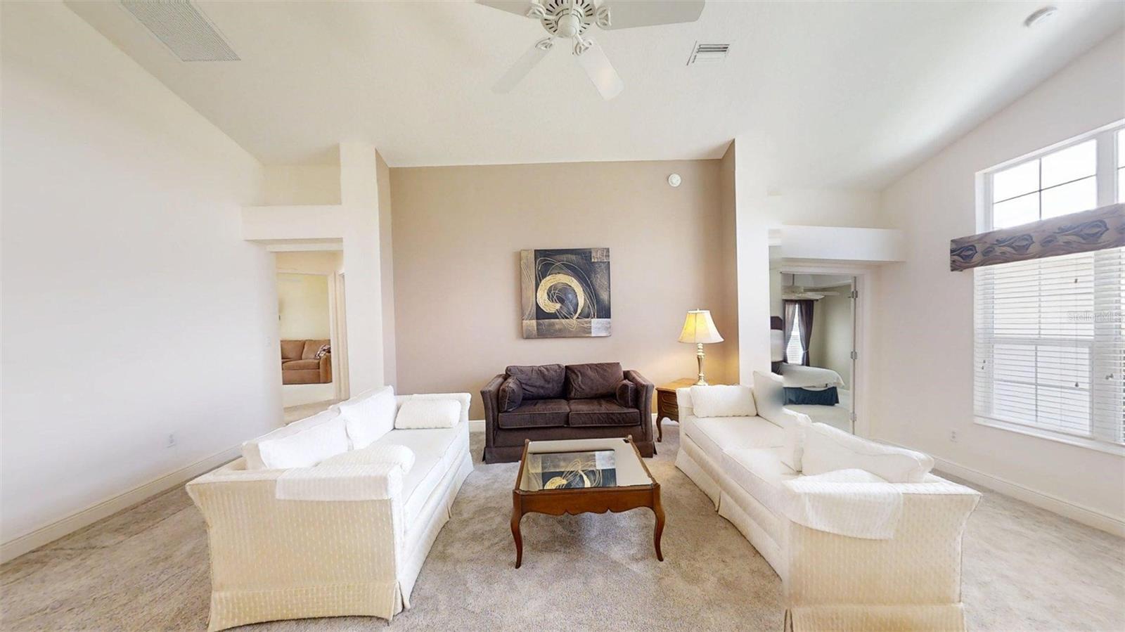 Image 18 of 49 For 665 Surfside Lane