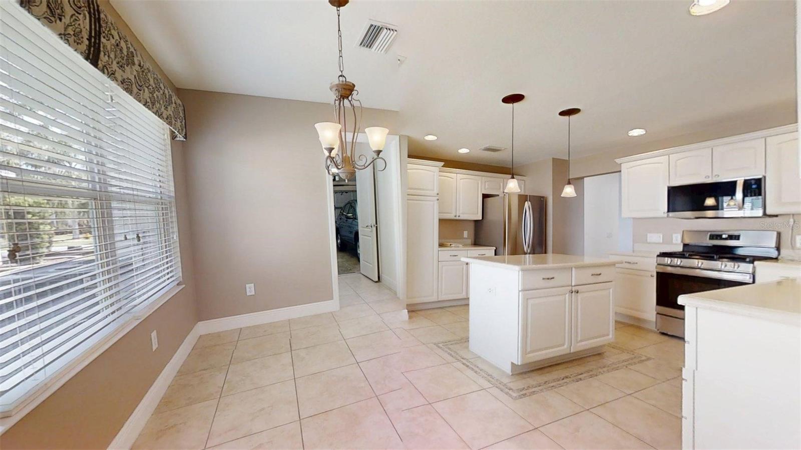 Image 40 of 49 For 665 Surfside Lane