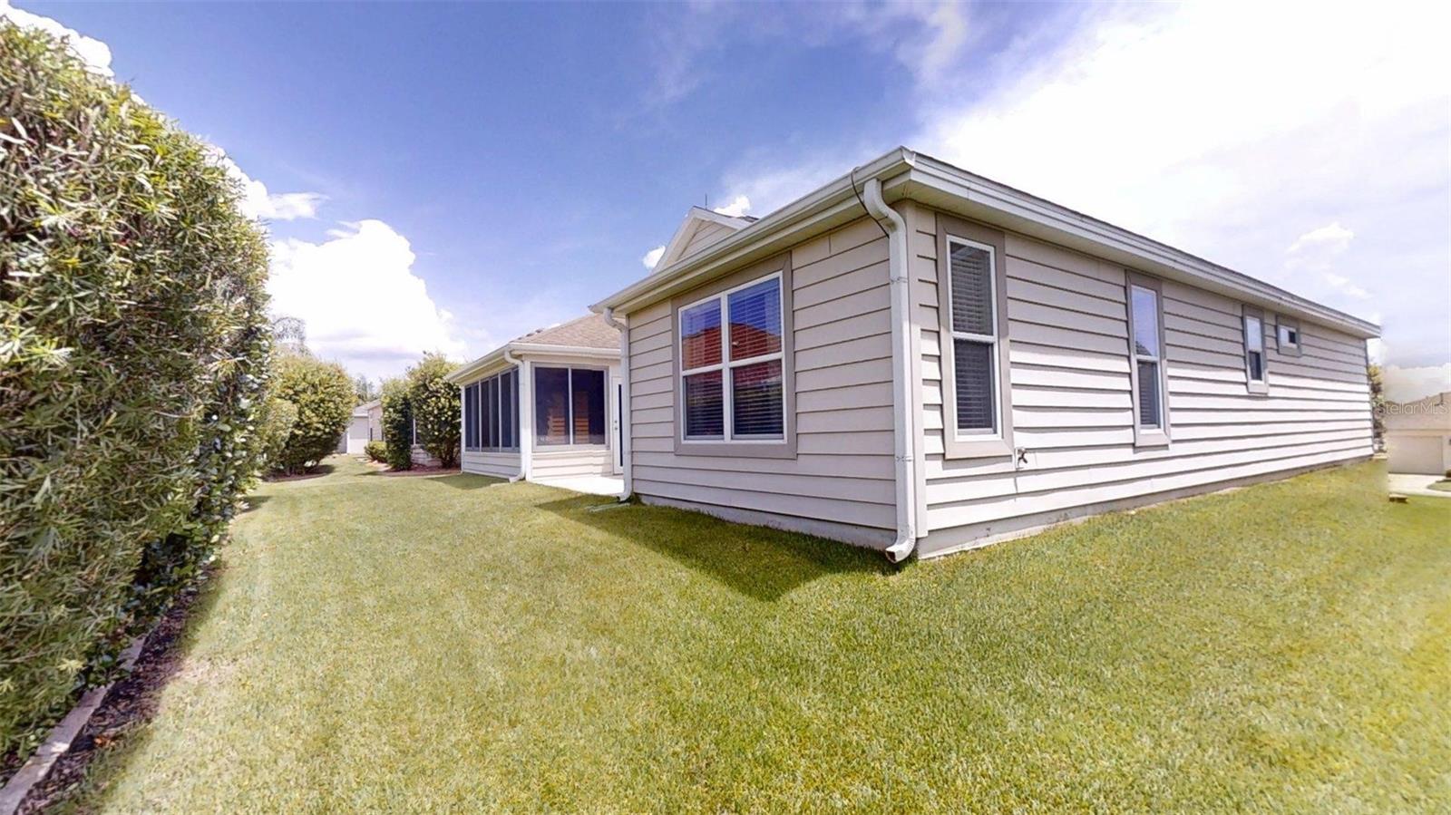Image 5 of 49 For 665 Surfside Lane