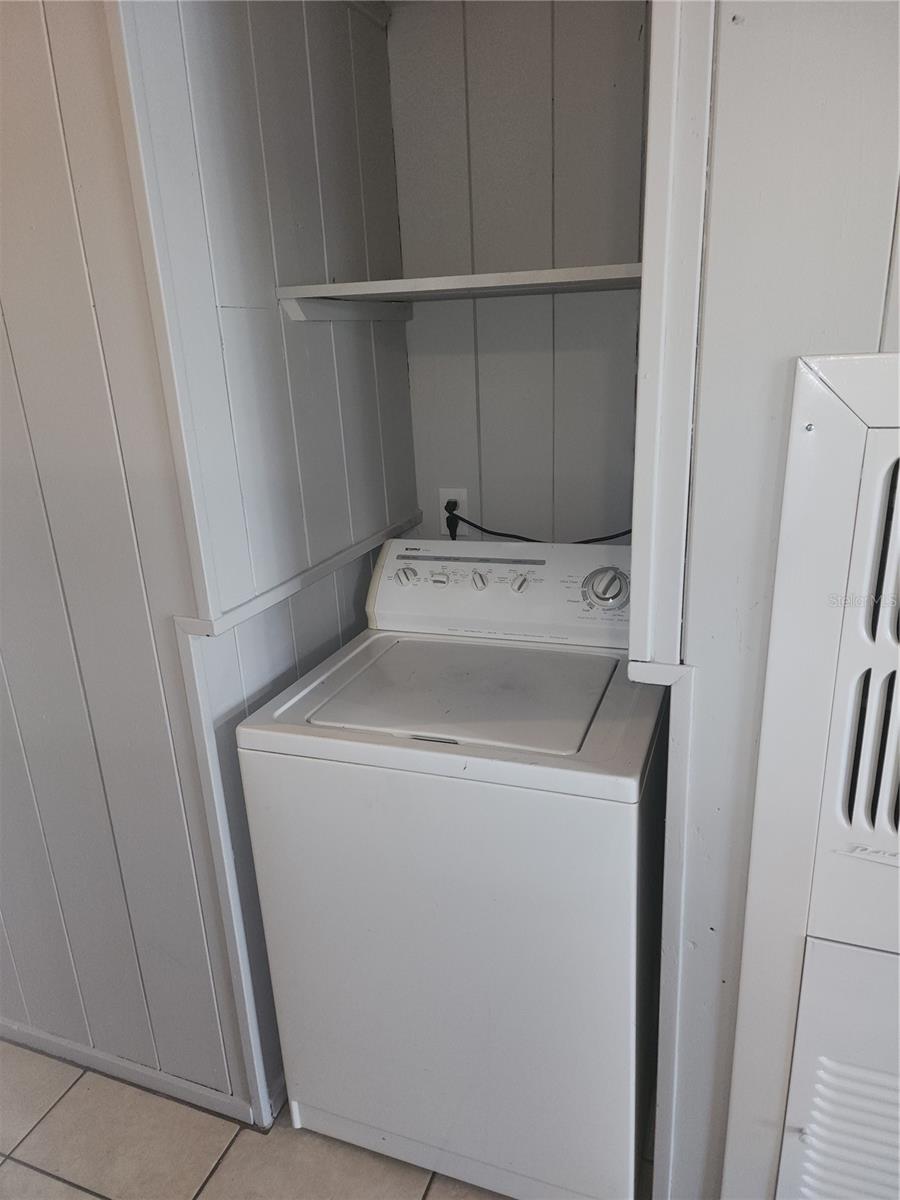 Image 16 of 17 For 1426 Disston Avenue 3
