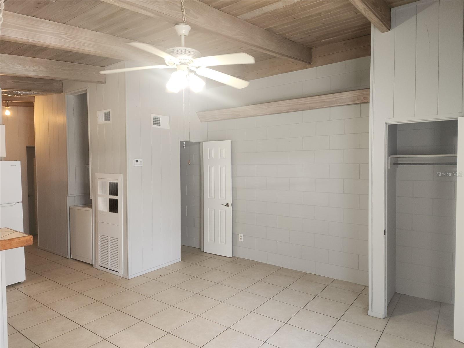 Image 6 of 17 For 1426 Disston Avenue 3
