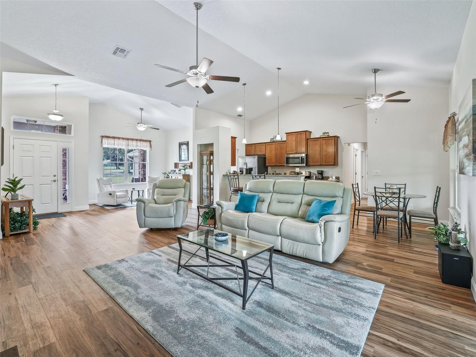 Image 21 of 73 For 41525 Saddle Ridge Lane