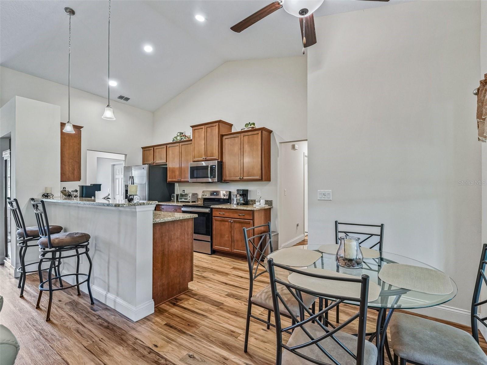 Image 23 of 73 For 41525 Saddle Ridge Lane