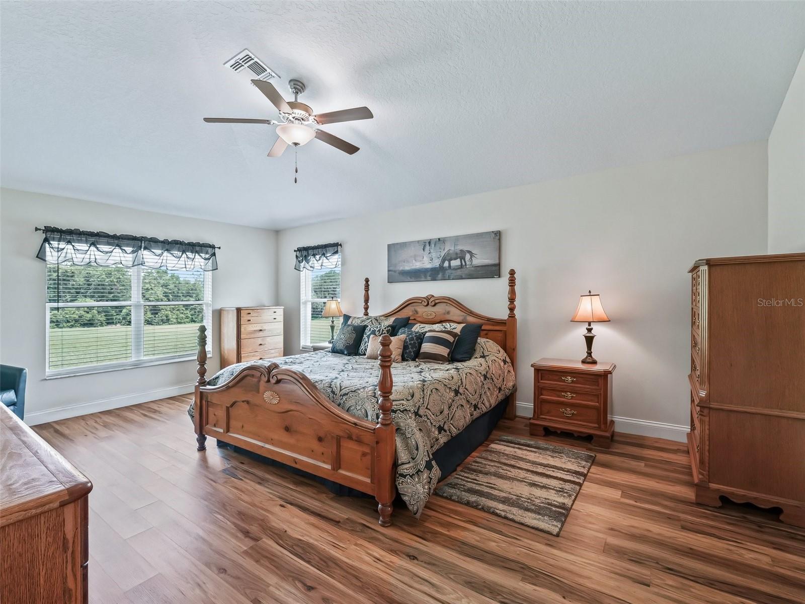 Image 33 of 73 For 41525 Saddle Ridge Lane
