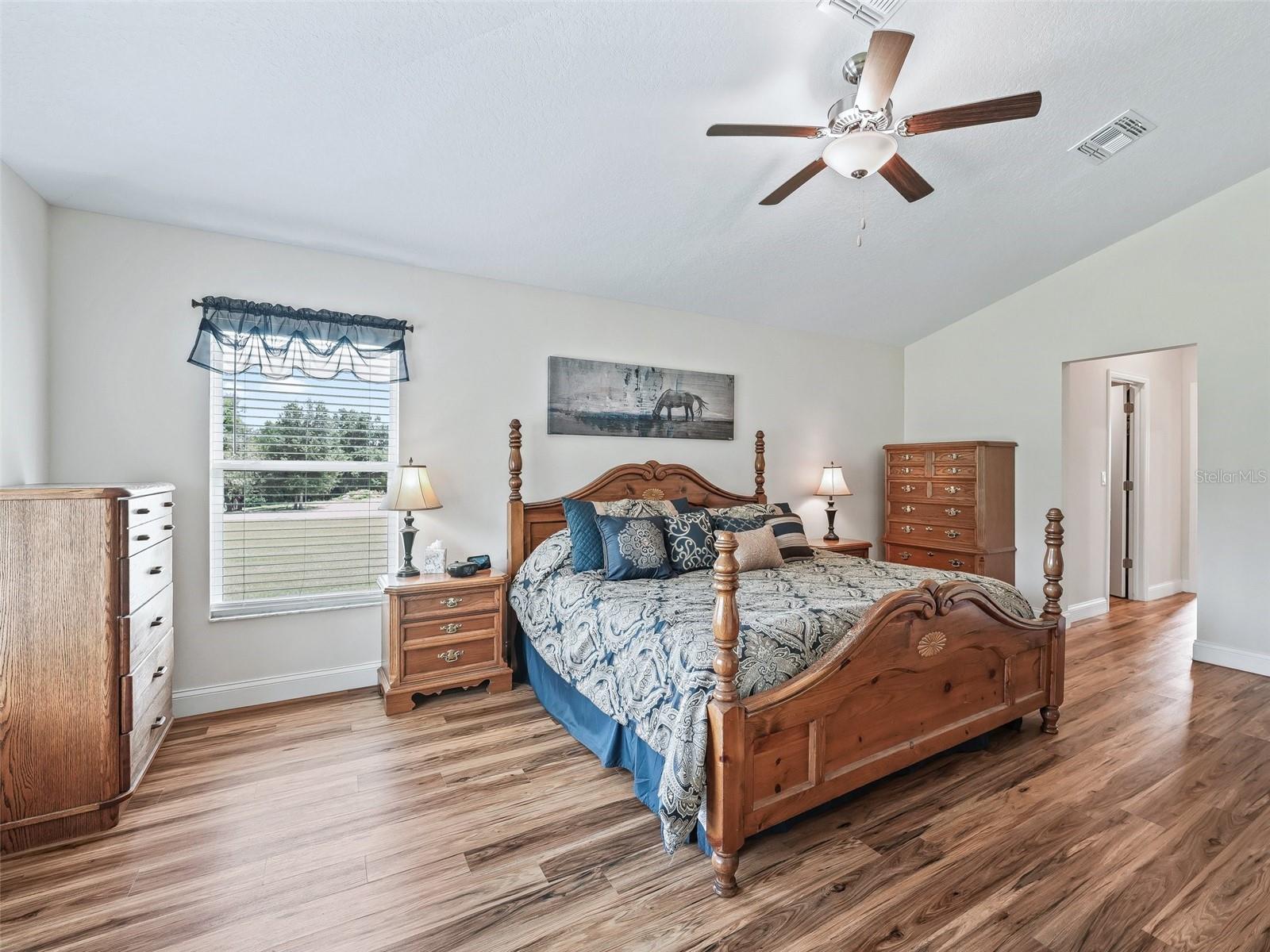 Image 35 of 73 For 41525 Saddle Ridge Lane