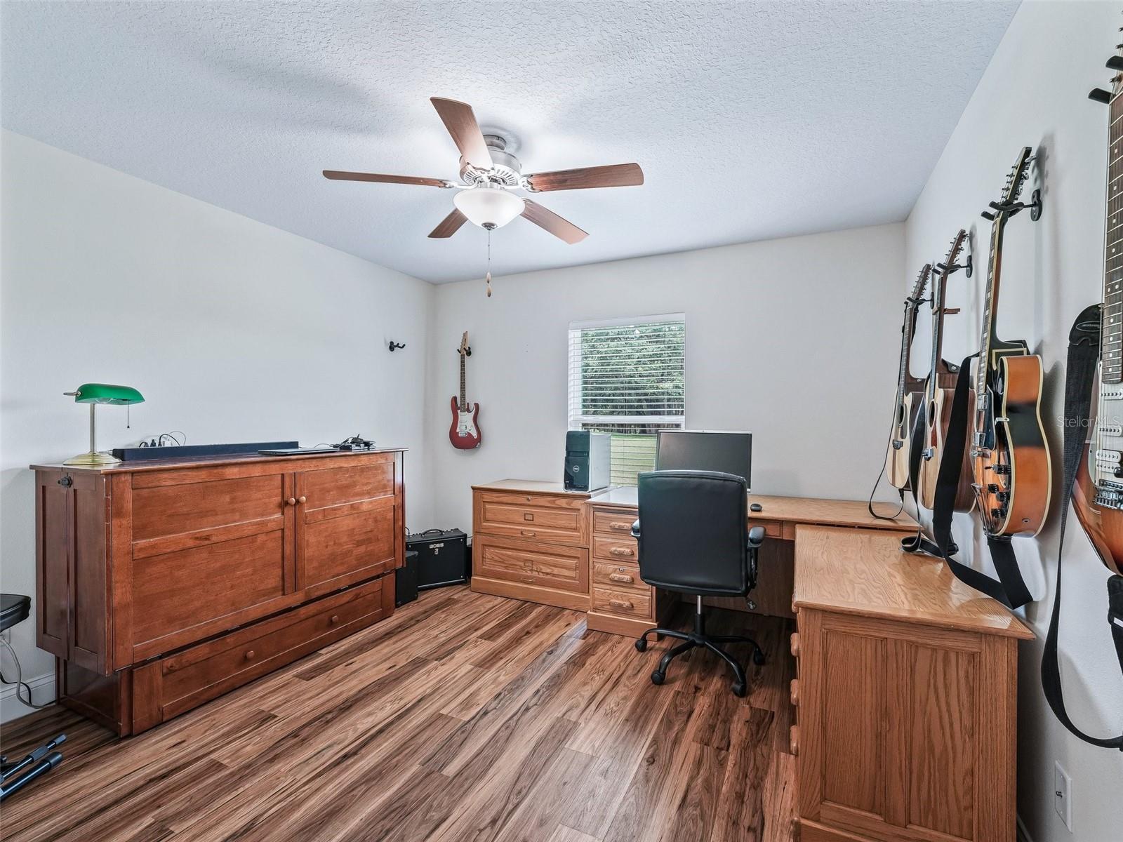 Image 47 of 73 For 41525 Saddle Ridge Lane
