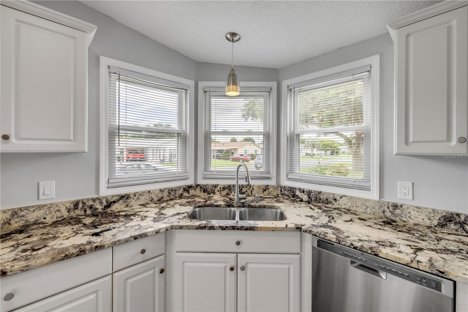 Image 21 of 47 For 1228 Maria Court