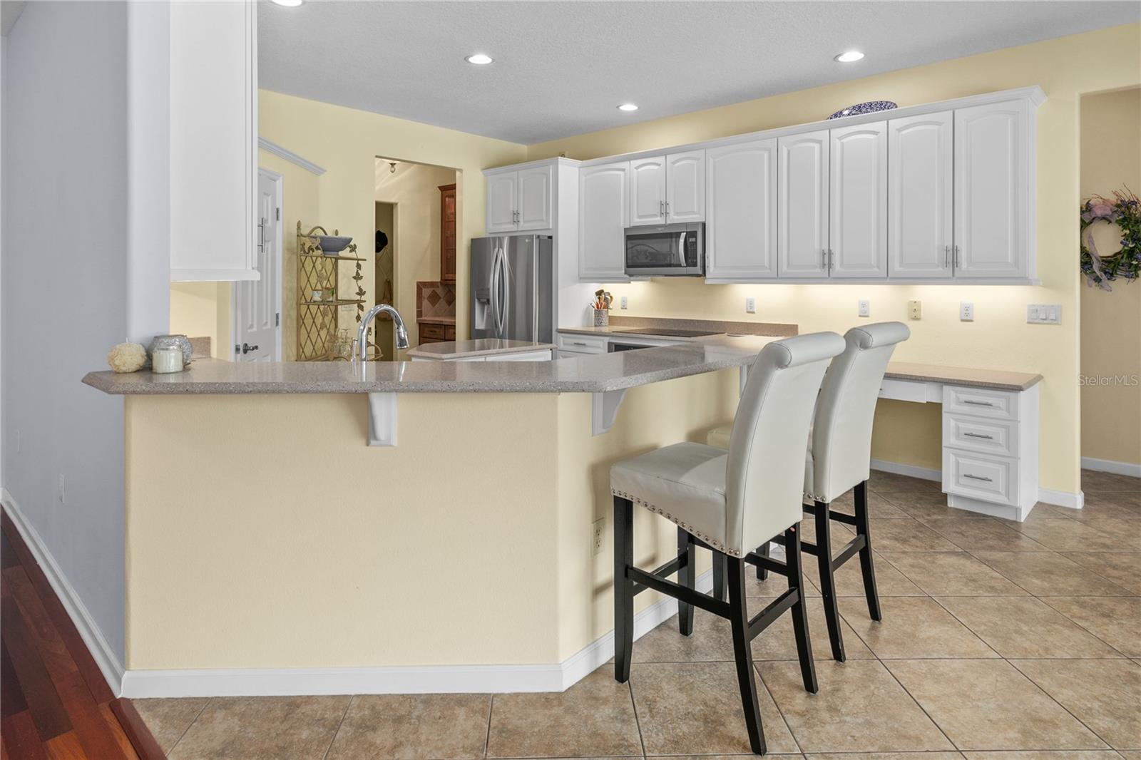 Image 16 of 66 For 7811 Laurel View Drive