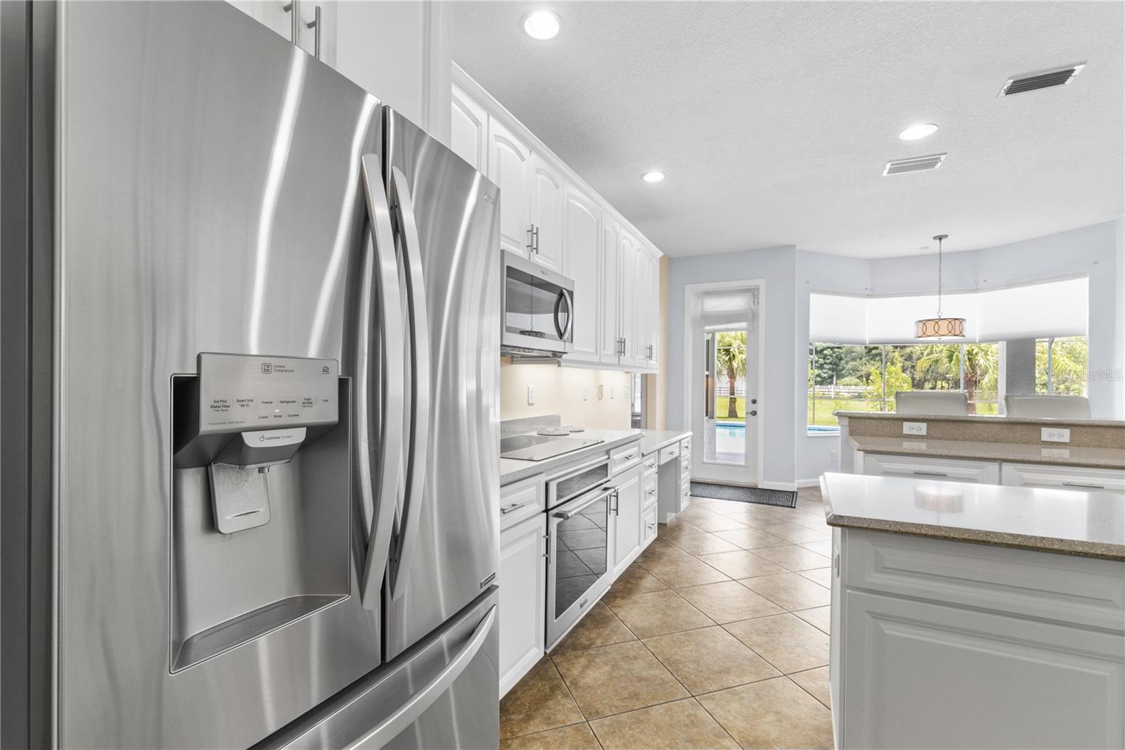 Image 22 of 66 For 7811 Laurel View Drive