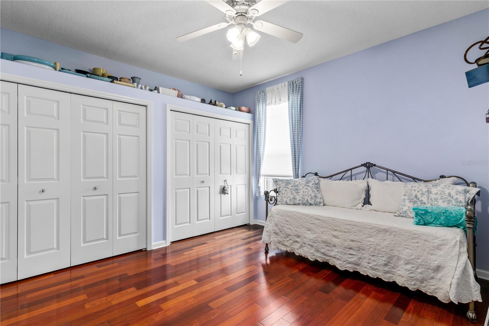 Image 36 of 66 For 7811 Laurel View Drive