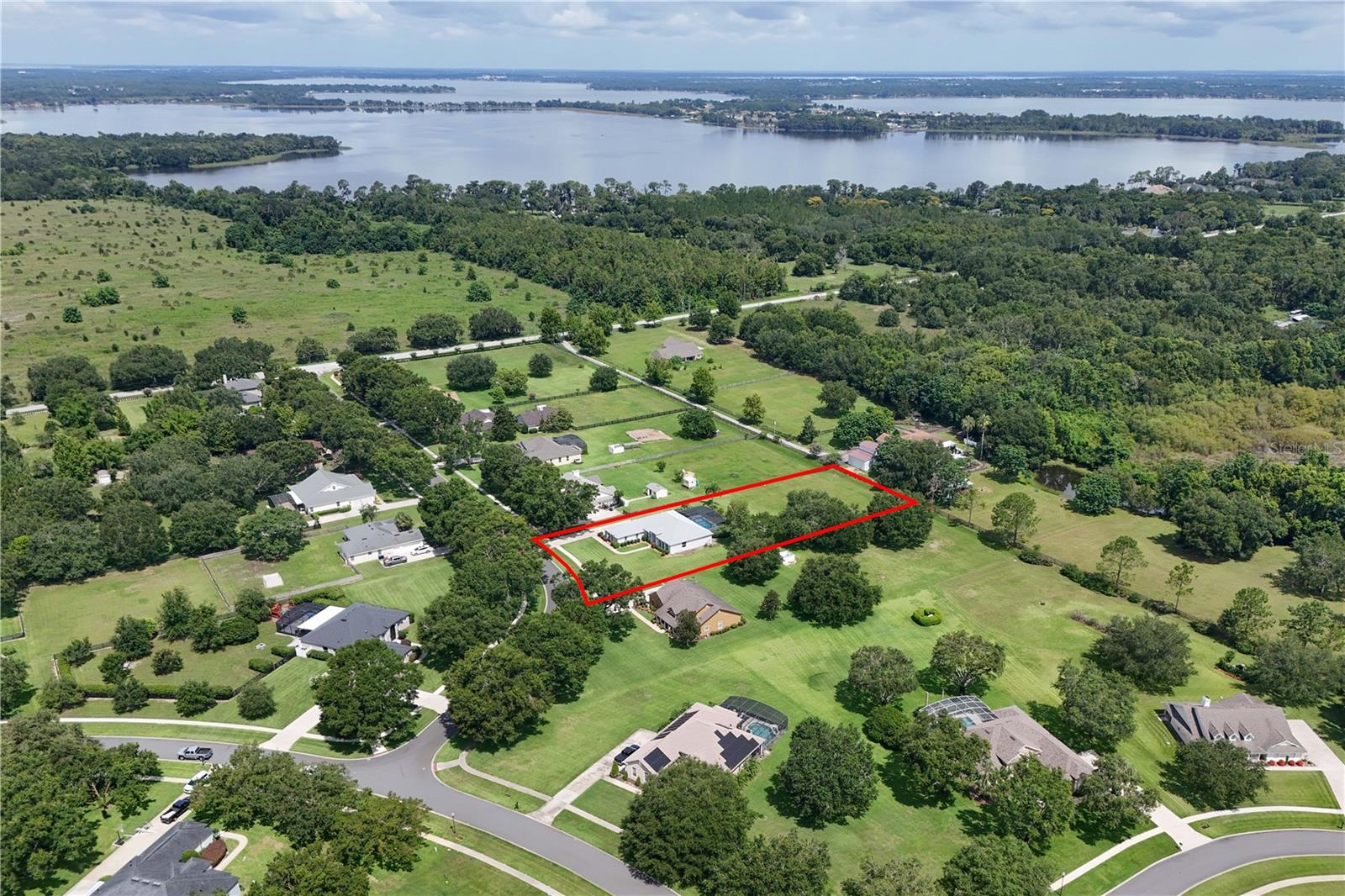 Image 43 of 66 For 7811 Laurel View Drive