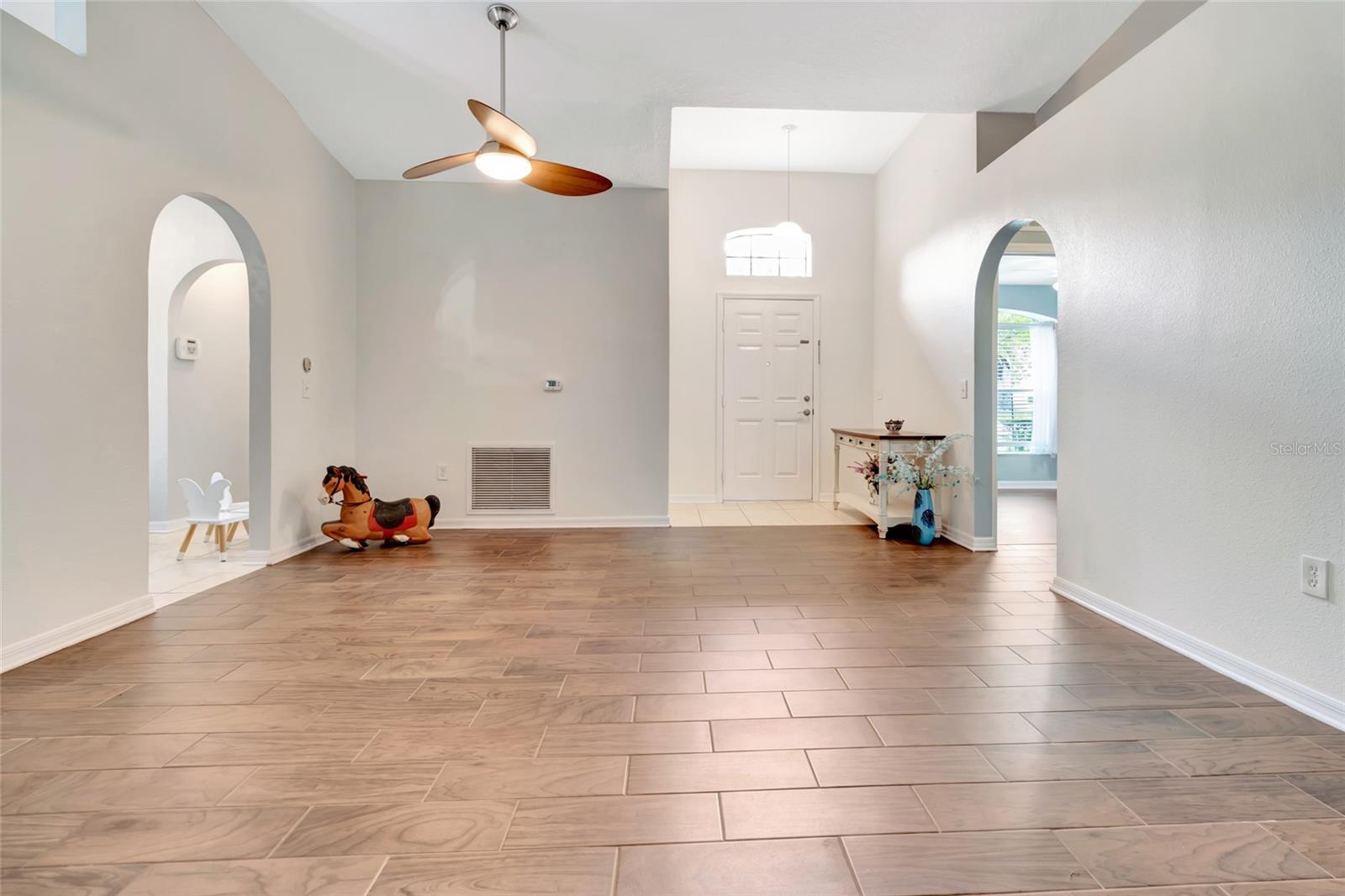 Image 12 of 31 For 2305 Foxtree Road