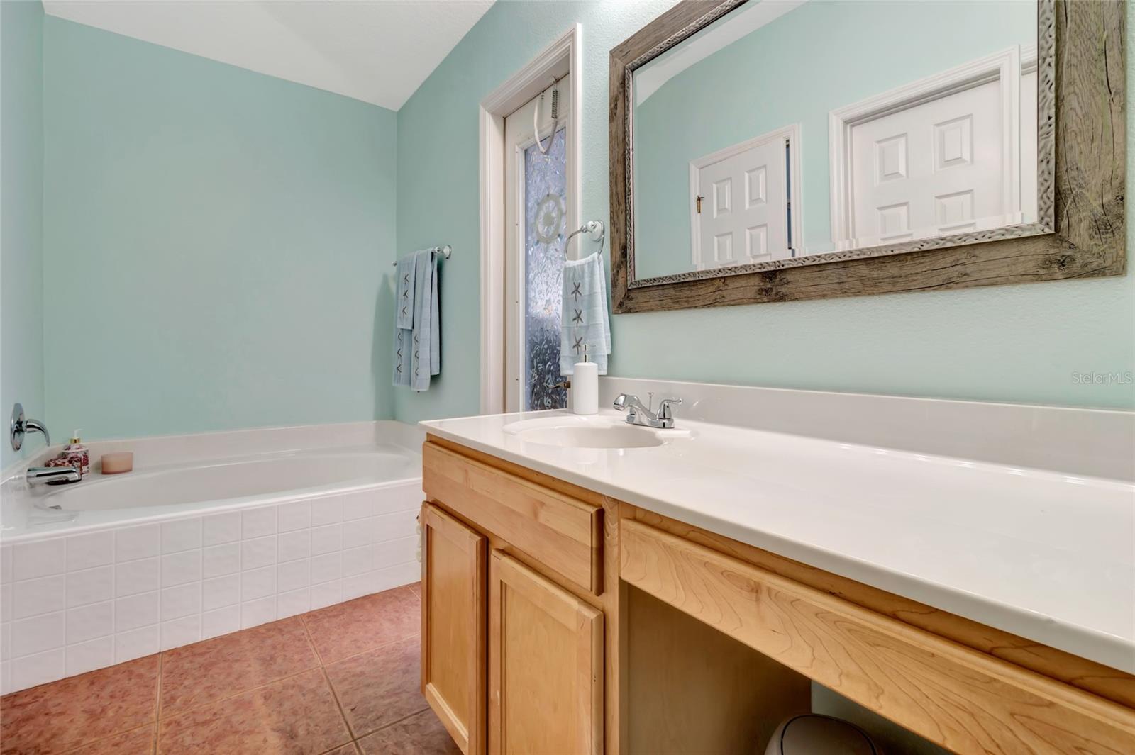 Image 18 of 31 For 2305 Foxtree Road