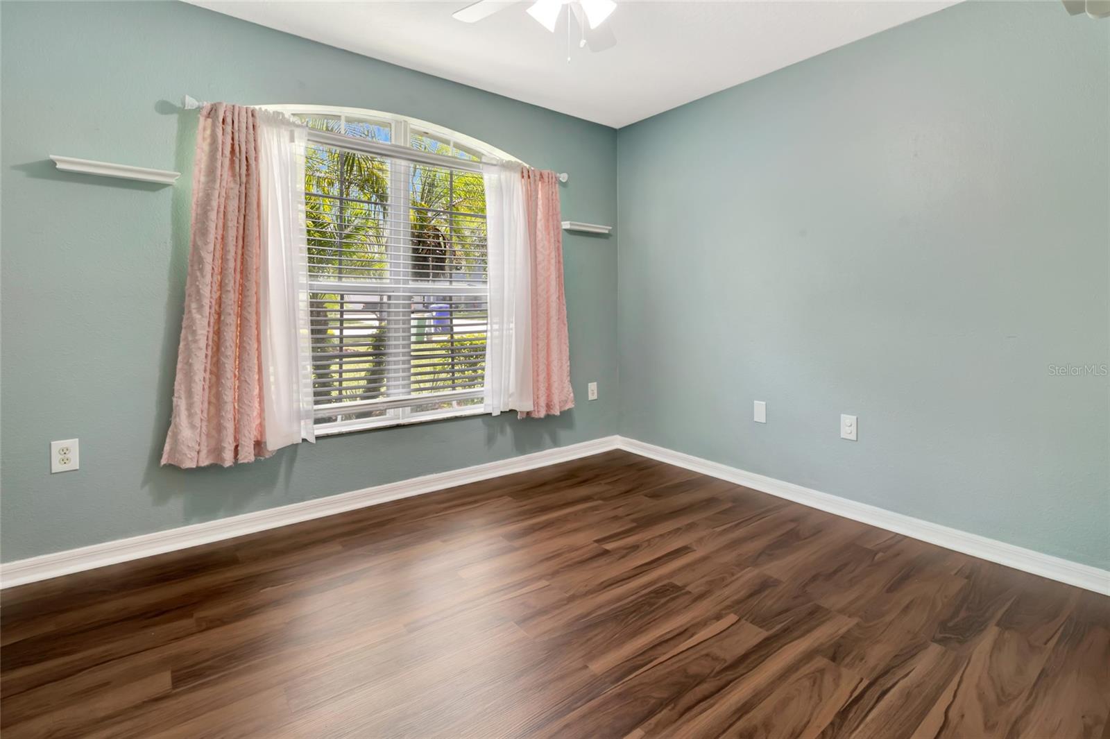 Image 22 of 31 For 2305 Foxtree Road