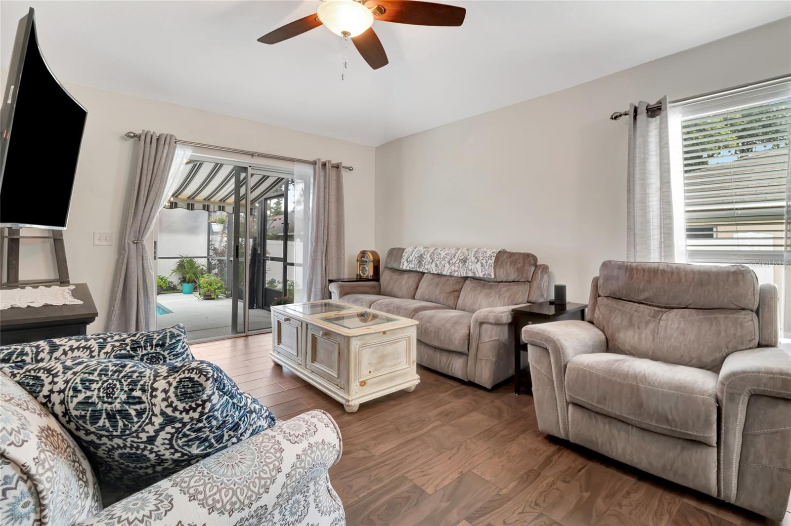 Image 9 of 31 For 2305 Foxtree Road