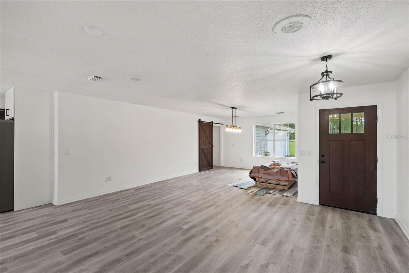 Image 11 of 53 For 41636 Outlaw Lane