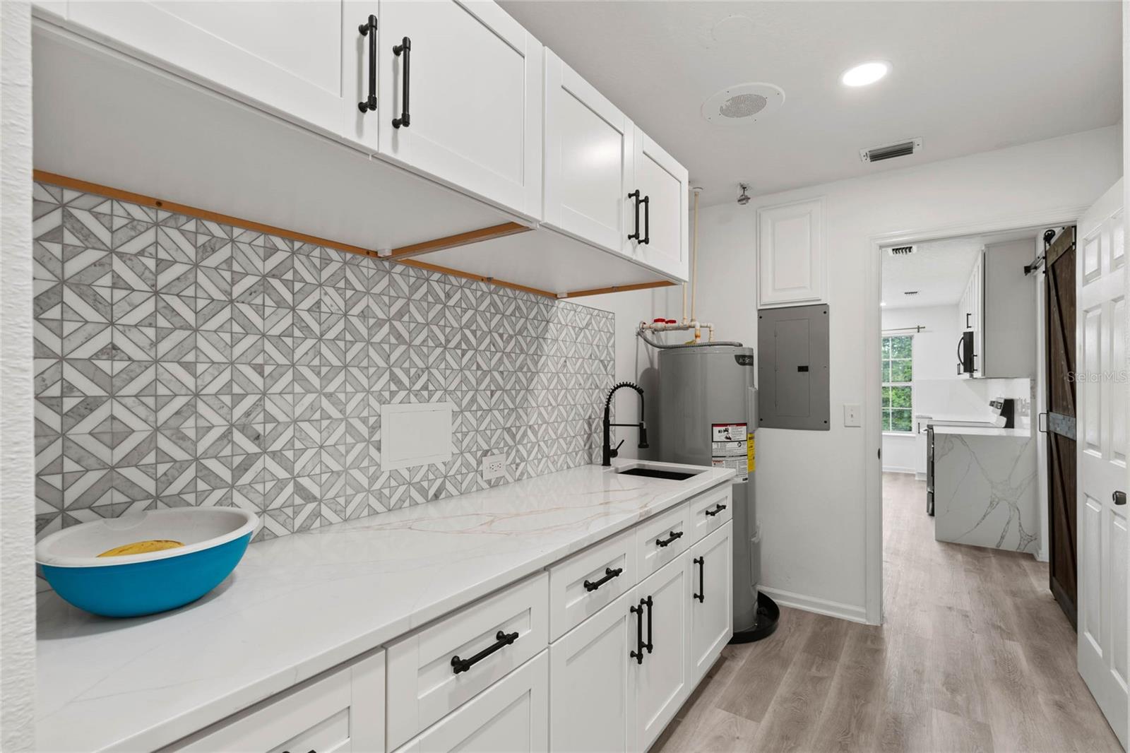 Image 18 of 53 For 41636 Outlaw Lane