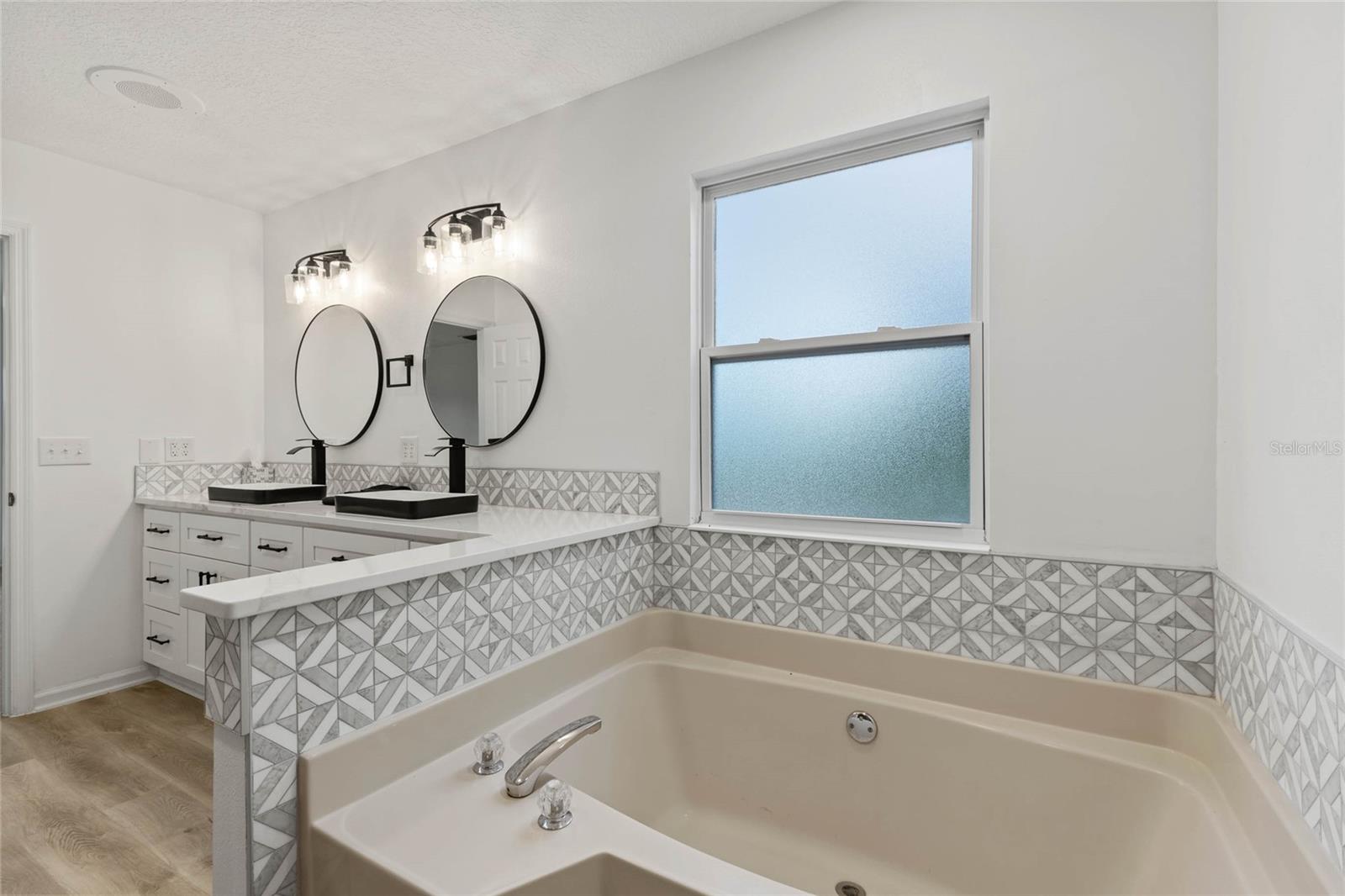 Image 21 of 53 For 41636 Outlaw Lane