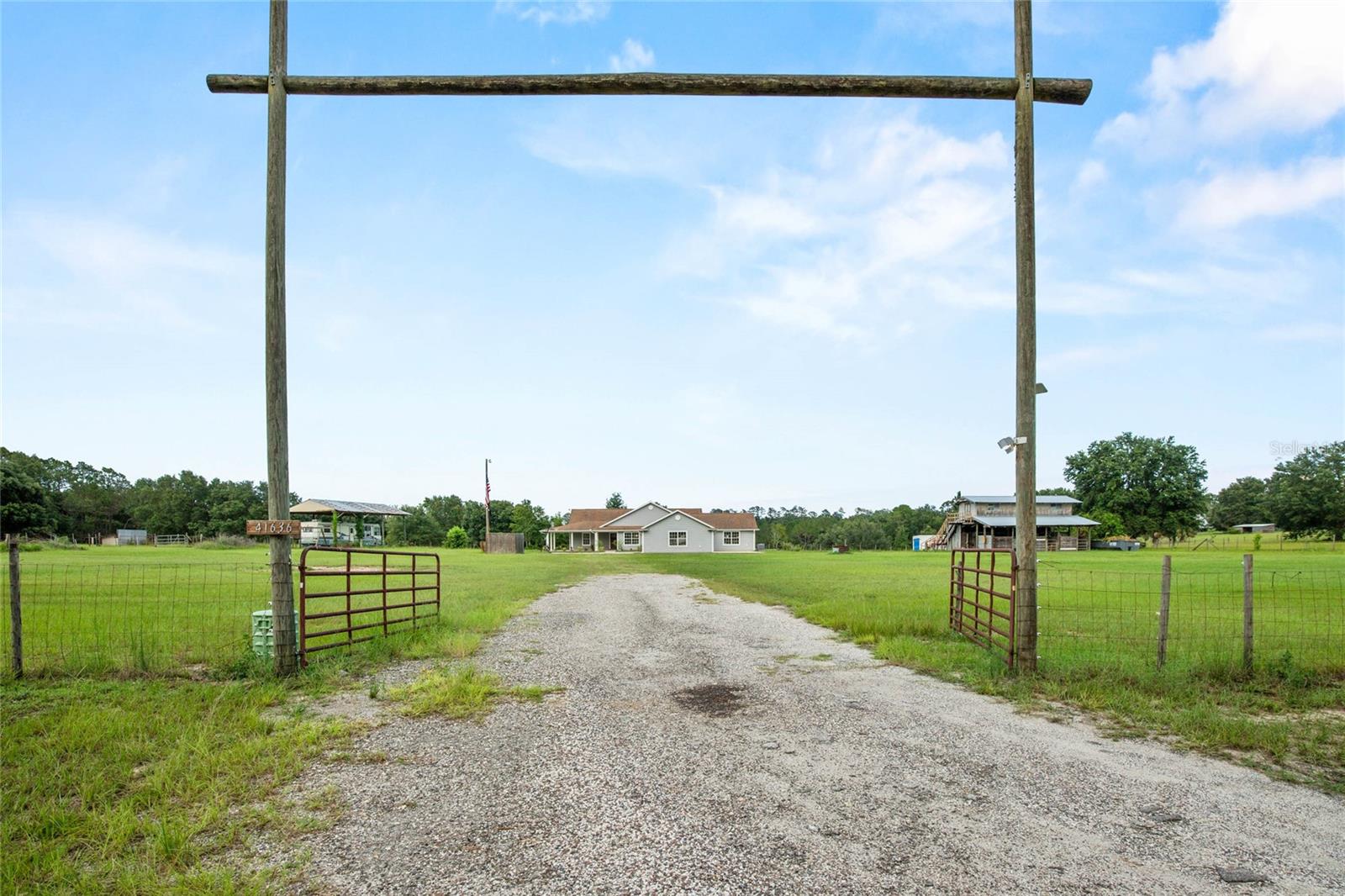 Image 4 of 53 For 41636 Outlaw Lane