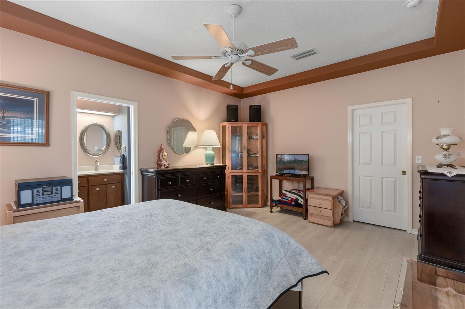 Image 22 of 63 For 6307 Berkshire Pass