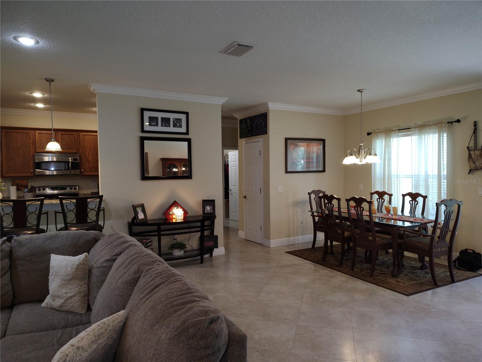 Image 18 of 40 For 876 Cr 467  