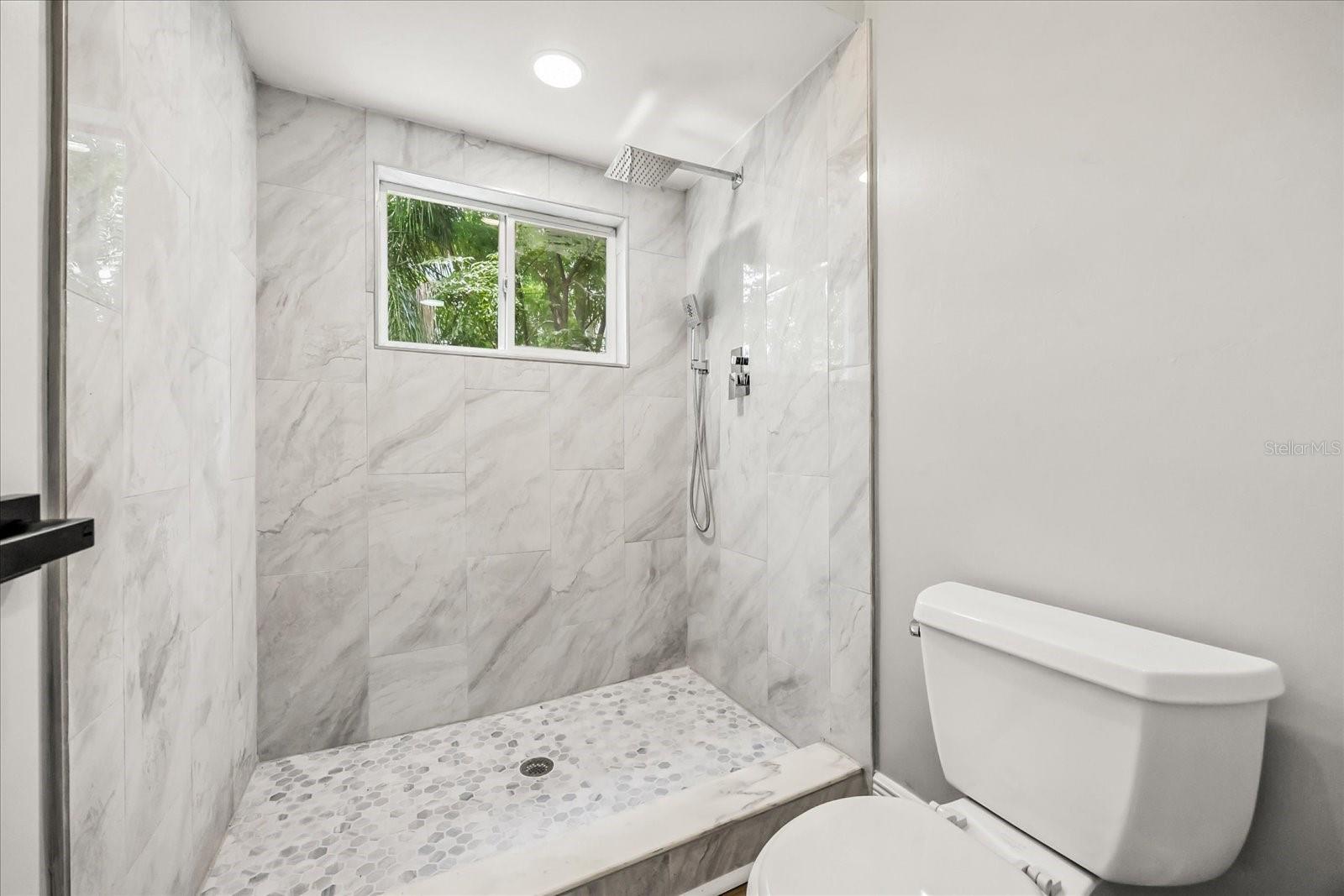Image 18 of 31 For 8602 Larwin Lane