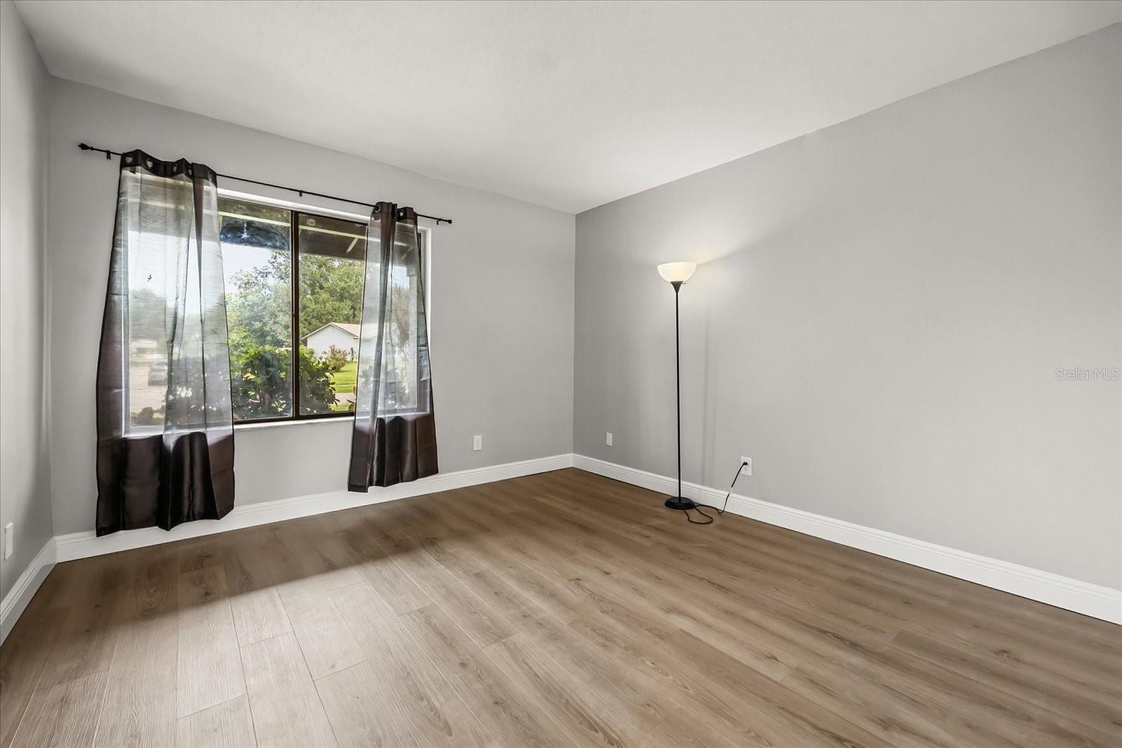 Image 21 of 31 For 8602 Larwin Lane