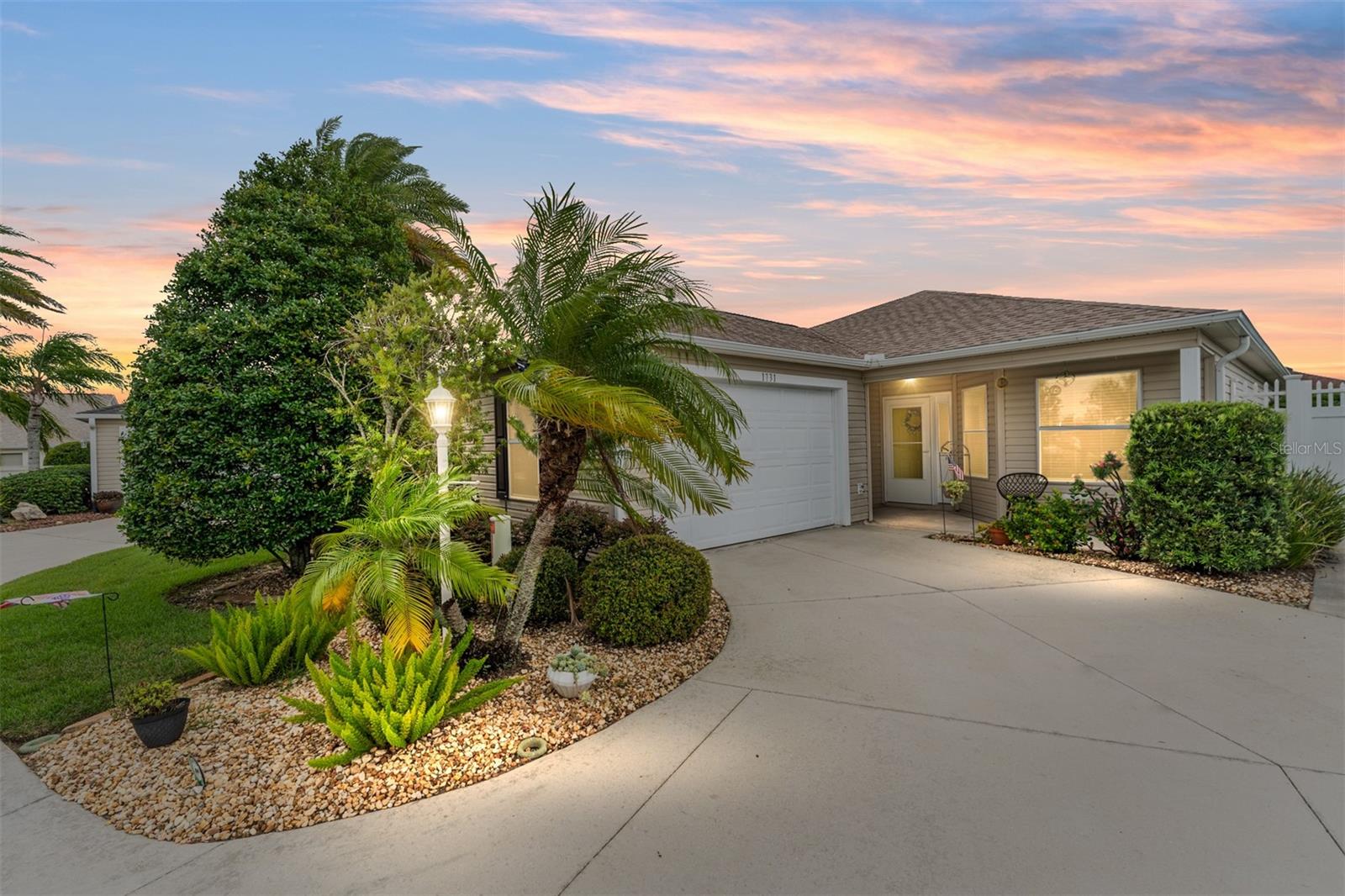 Listing photo id 0 for 1731 Mount Carmel Terrace