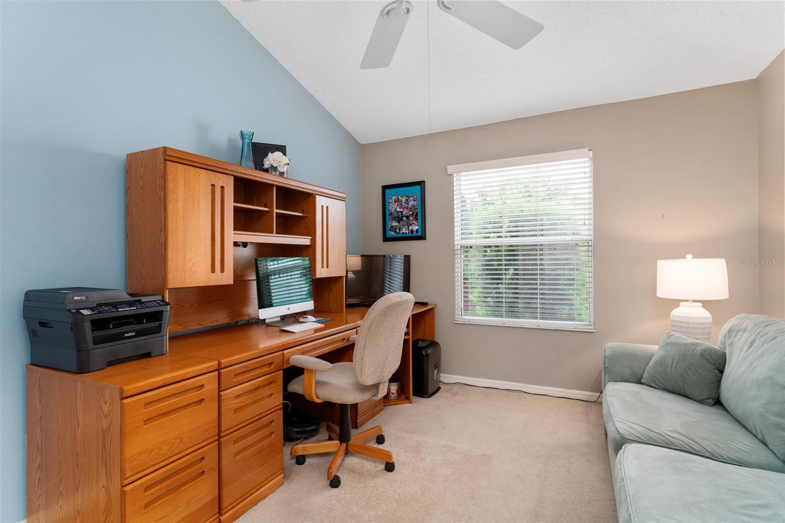 Listing photo id 22 for 1731 Mount Carmel Terrace