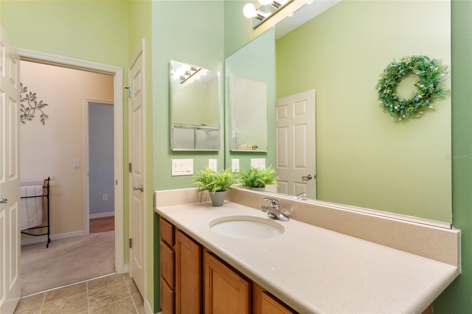 Listing photo id 27 for 1731 Mount Carmel Terrace