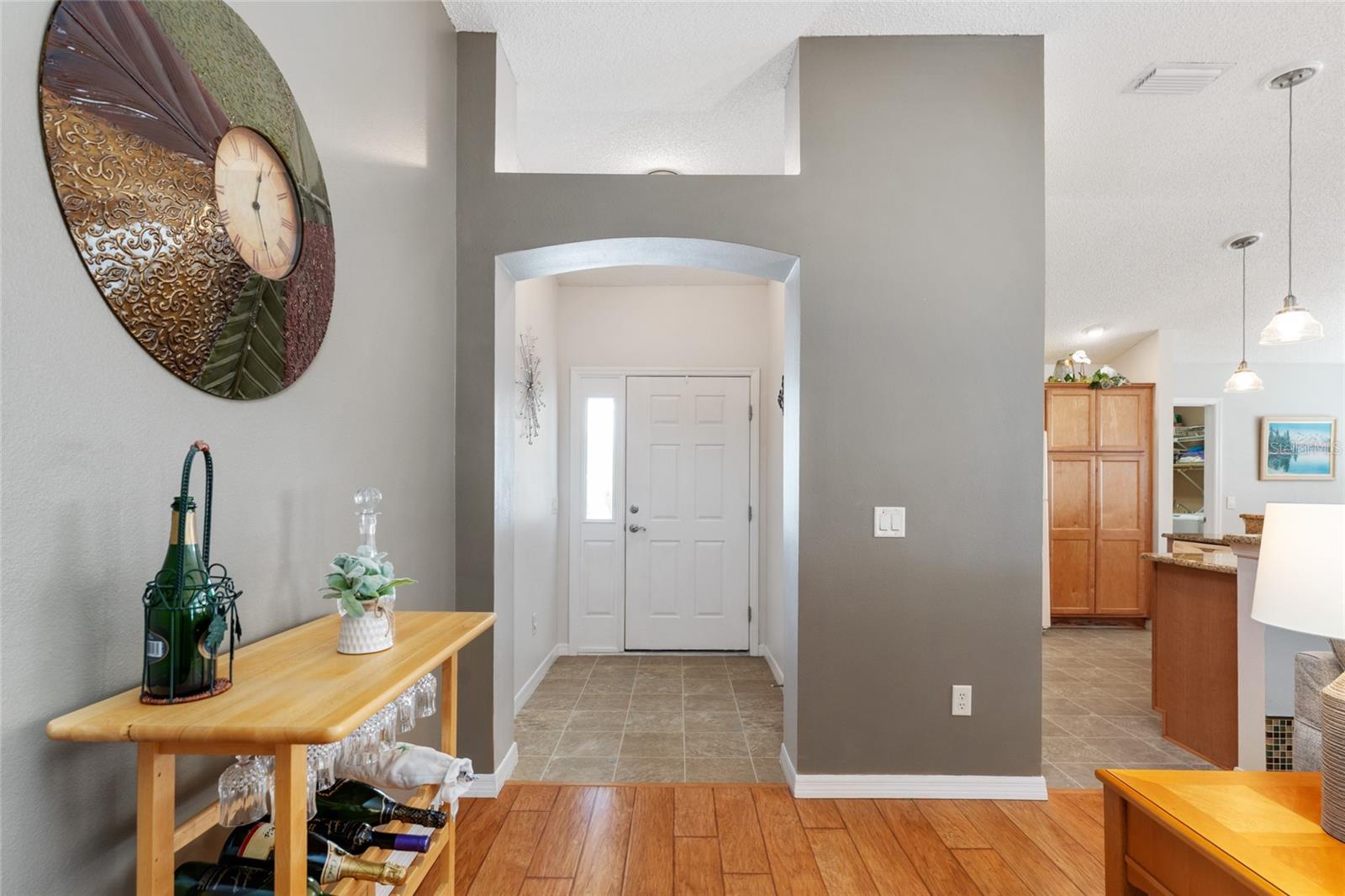Listing photo id 2 for 1731 Mount Carmel Terrace