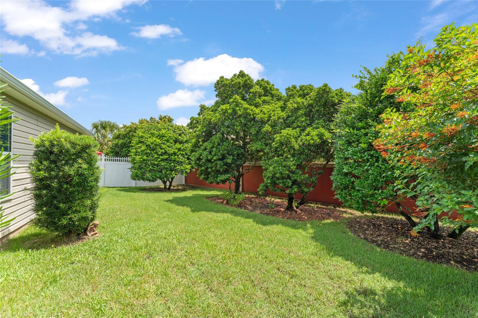 Listing photo id 38 for 1731 Mount Carmel Terrace