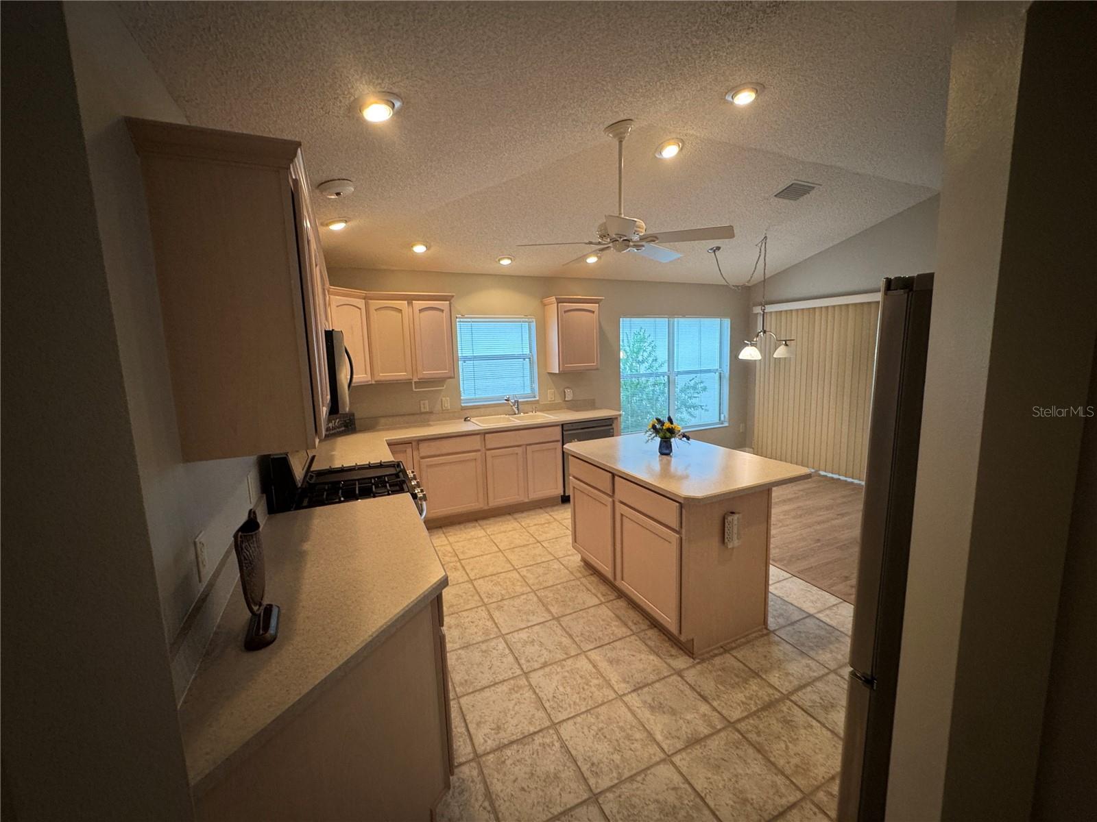 Image 4 of 16 For 8850 167th Mayfield Place