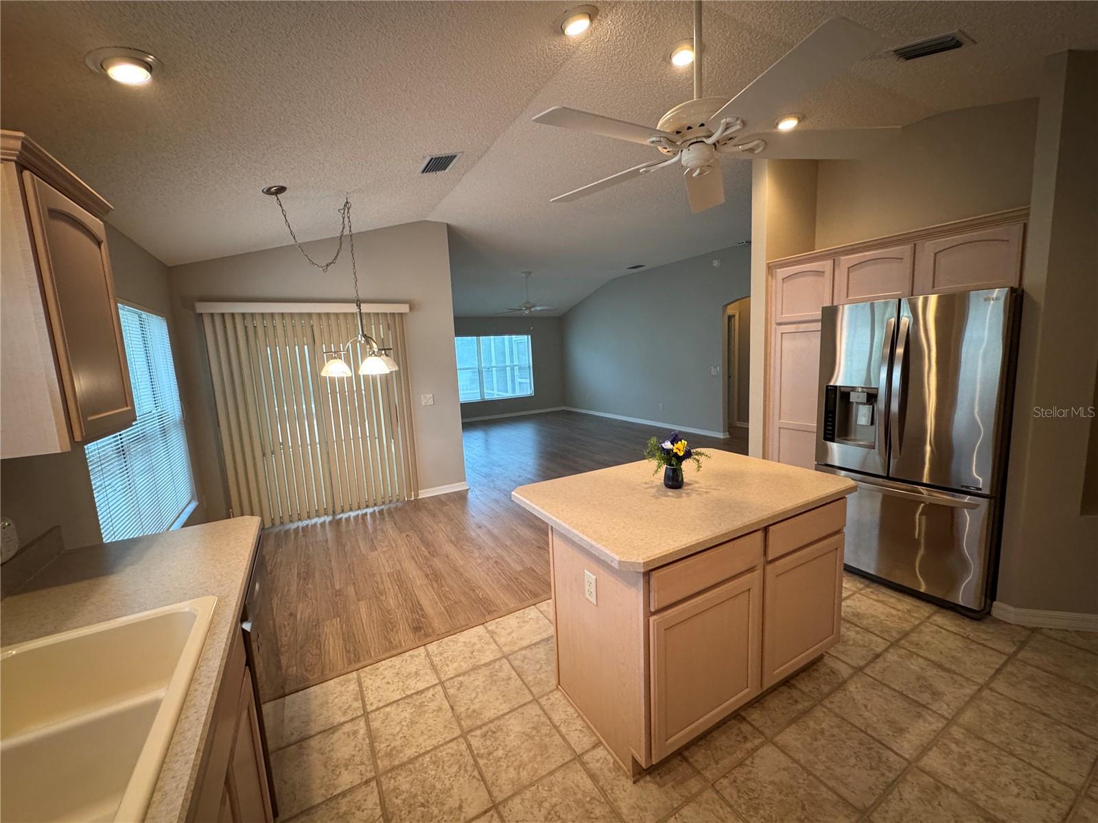Image 6 of 16 For 8850 167th Mayfield Place