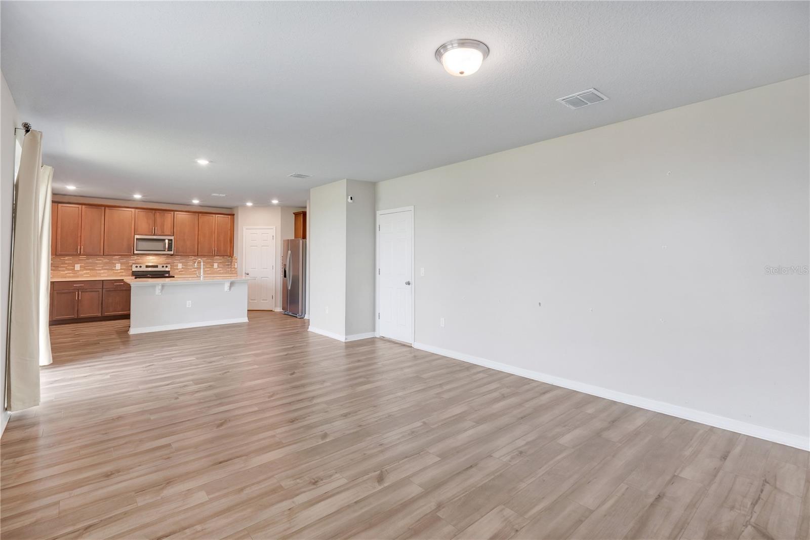 Image 12 of 39 For 341 Guadlupe Street