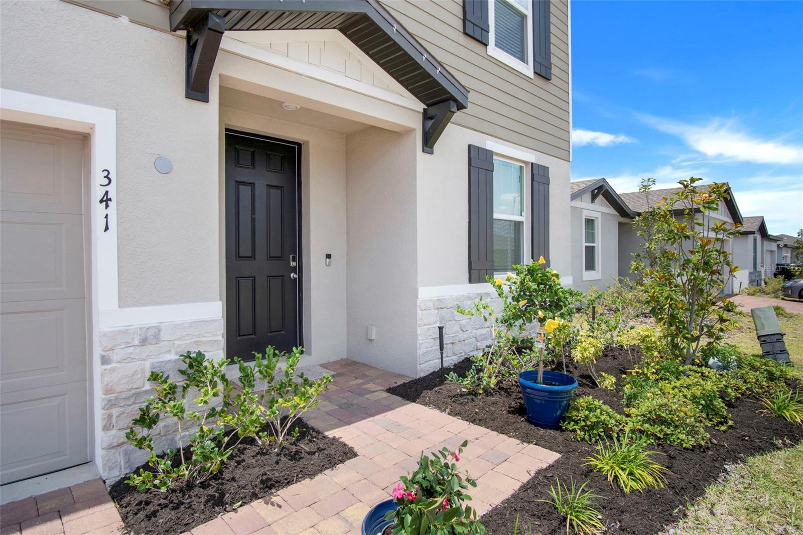 Image 5 of 39 For 341 Guadlupe Street