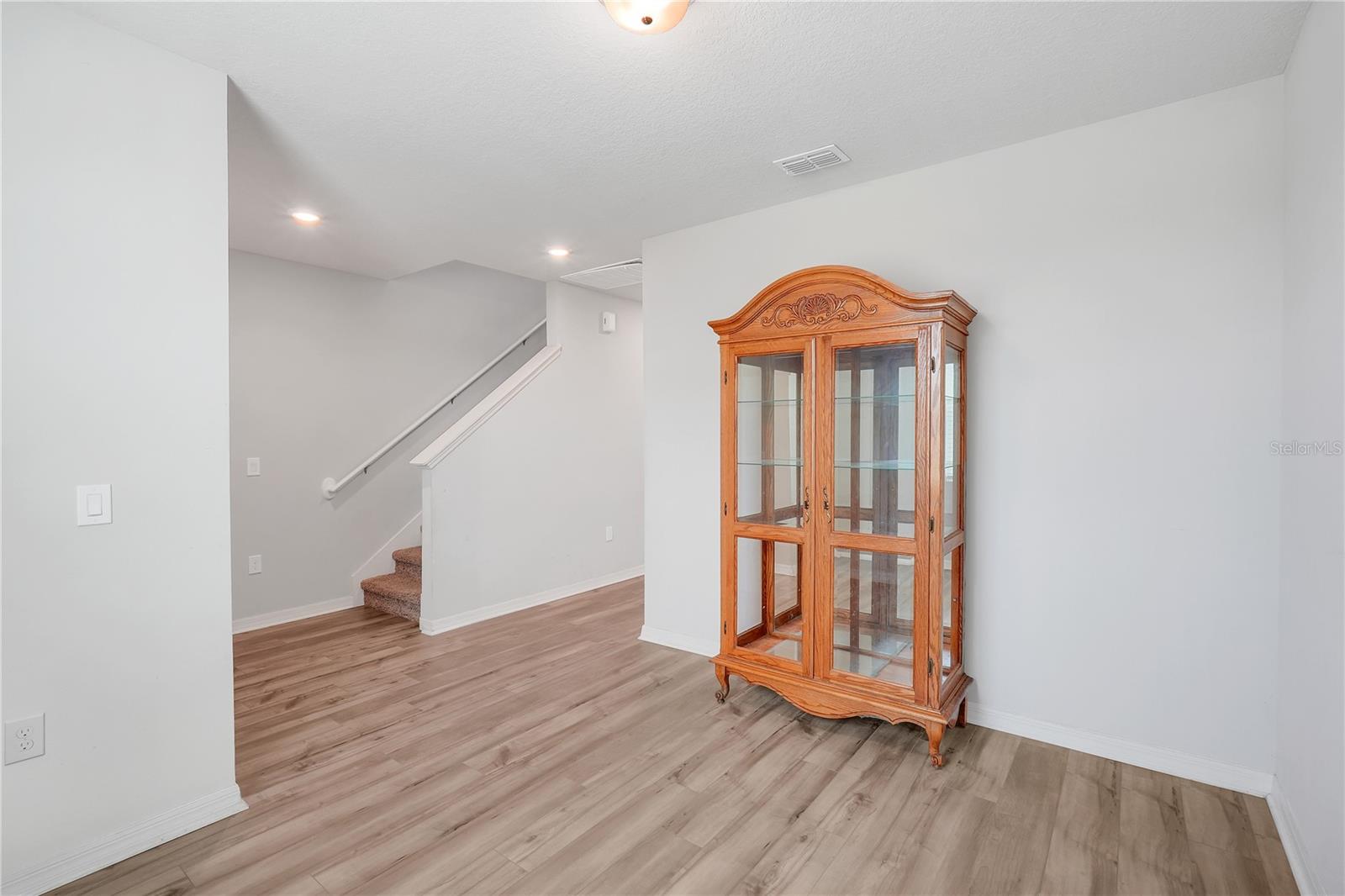 Image 7 of 39 For 341 Guadlupe Street