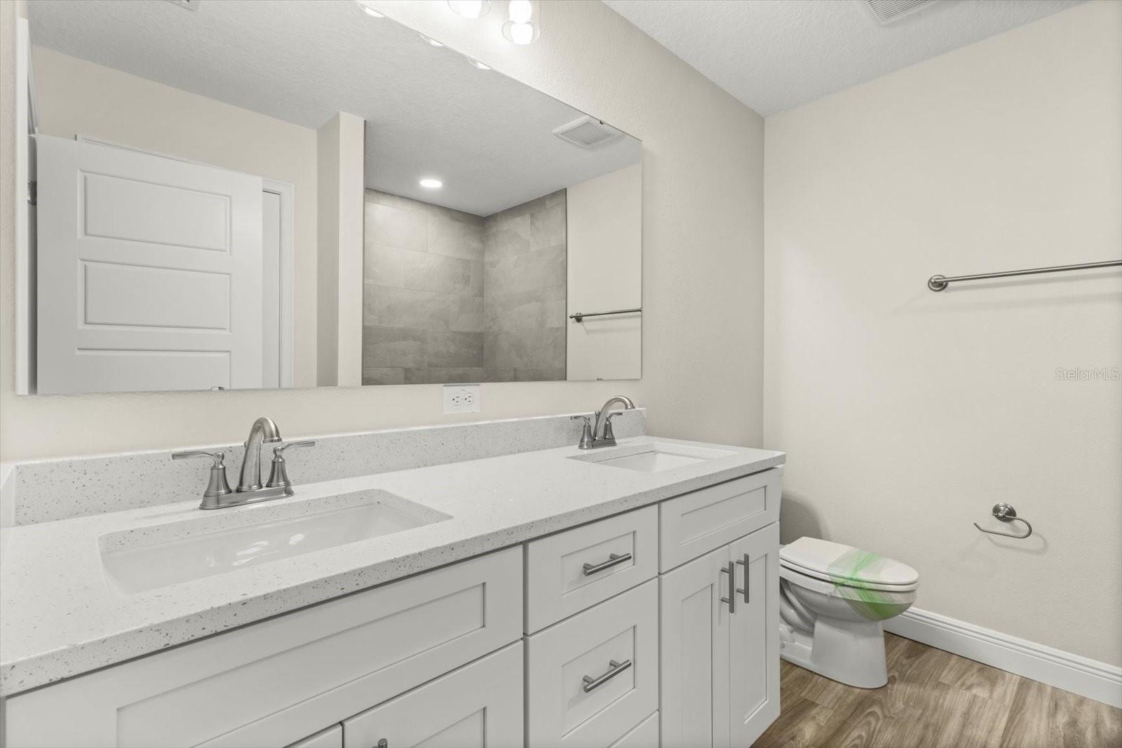 Image 11 of 29 For 671 Toledo Drive