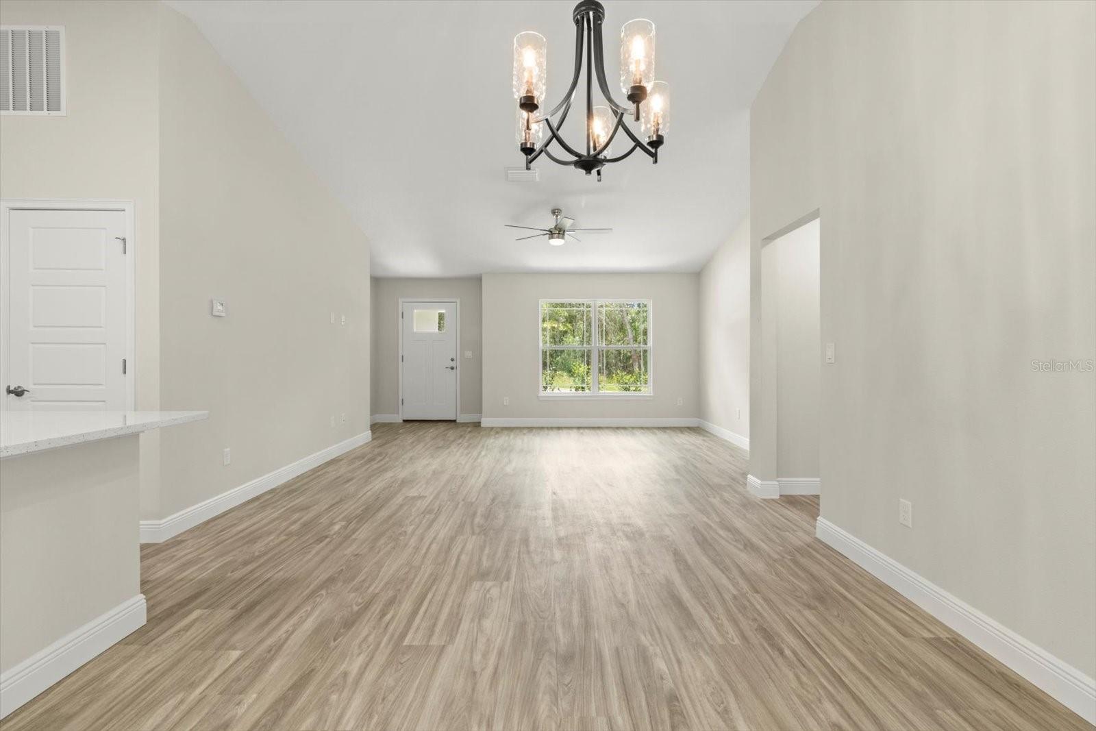 Image 17 of 29 For 671 Toledo Drive